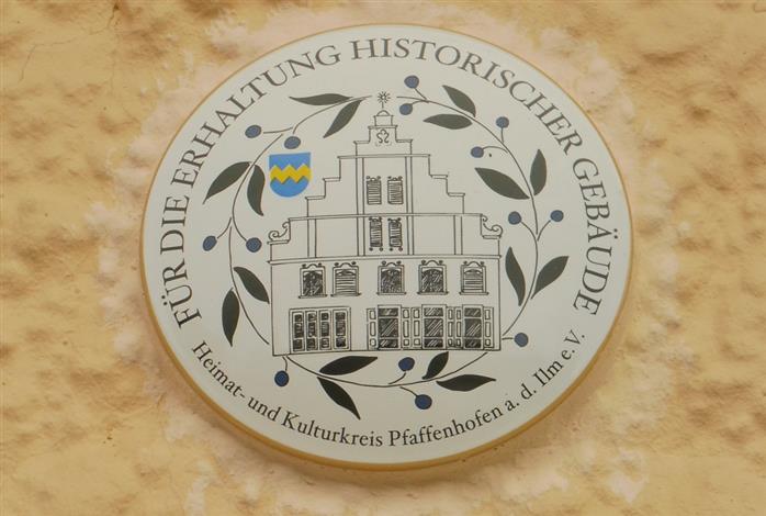 Richtlinien zur Auszeichnung für die Erhaltung historischer Gebäude <br>&nbsp;&nbsp;&nbsp;&nbsp;durch den Heimat- und Kulturkreis Pfaffenhofen a. d. Ilm e. V.<br><div align=